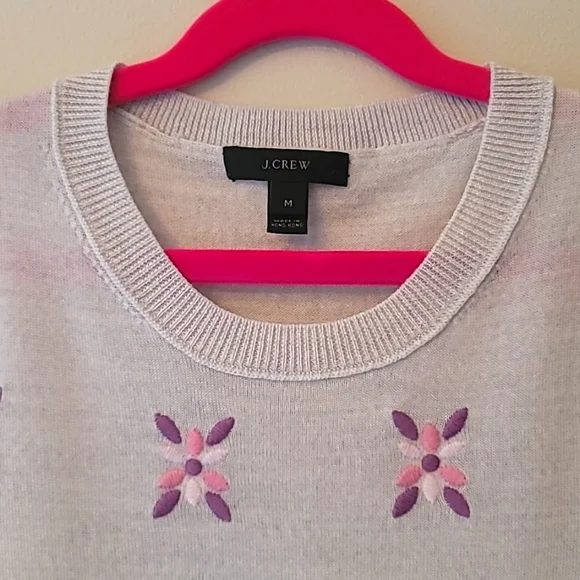 NWOT J.CREW Women's Tippi Flower Embroidered Merino Wool Sweater, Size M - Picture 2 of 10